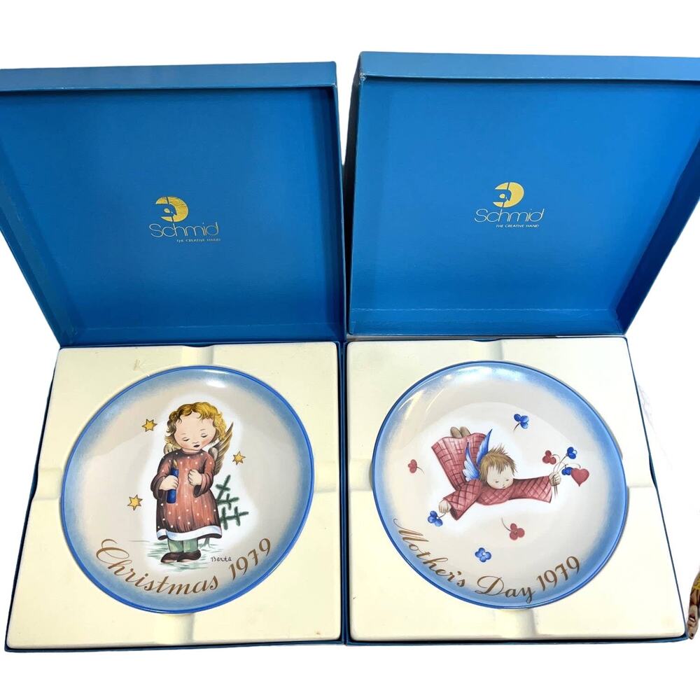 Berta Hummel 1979 Schmid 8" Collector Plate Lot of 2 Christmas Mother's Day VTG